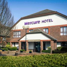 Mercure Dartford Brands Hatch Hotel & Spa, hotel sa Dartford