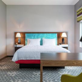 Hampton Inn By Hilton Kailua-Kona Bay，凱魯瓦的飯店