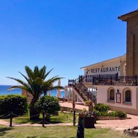 Hotel Restaurante Playa de Estorde, hotel a Cee