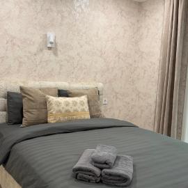 7 Min to Airport Apartment, hotel i Chișinău