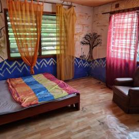 Aba Beach Home, hotel in Ampeni