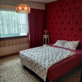 Guest room in Retro House, hotel in Turku
