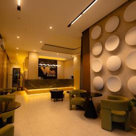 Vibe Hotel Alabang, hotel Manilában