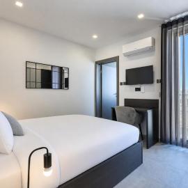 Urban 19 Residences The Executive Suite, hotel en Birkirkara