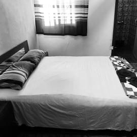 Sumanya Guest House 1, hotel i Sukuta