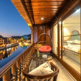Fenghuang Ancient Town Lazy Cat Riverside Inn, khách sạn ở Phượng Hoàng cổ trấn