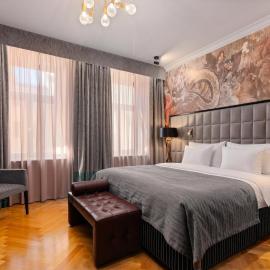 Grand Poet Hotel and SPA by Semarah, hotel Rigában