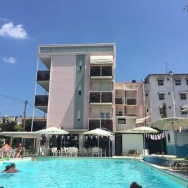 Hotel Tre Rose New 2026，里喬內的飯店