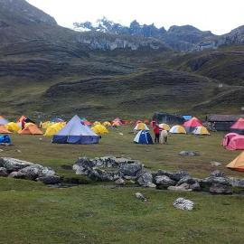 Selena Camping, hotel di Tayapampa