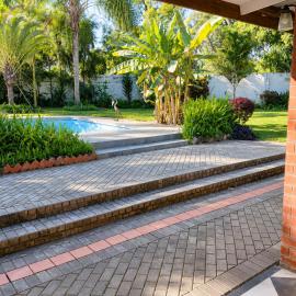 Supple Lodge - 300 Meters from Manda Hill Mall, hotel a Lusaka