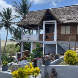 Beach Bungalows&sea view villa, hotel a Utende