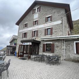 Albergo Genziana، فندق في بورميو