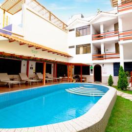 Hotel Baños del Inca，Los Baños del Inca的飯店