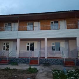 Гостевой дом, hotel di Cholpon-Ata
