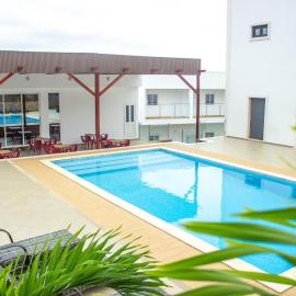 Hotel Santos Silva, hotell sihtkohas São Tomé