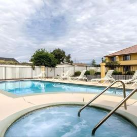 Quality Inn & Suites Gilroy, hotel v destinácii Gilroy
