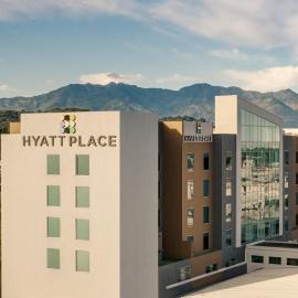 Hyatt Place San Jose Pinares