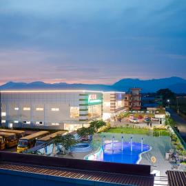 Chitwan Grand Regency, hotel en Bharatpur