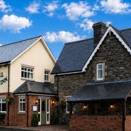 The Bell Country Inn, hotell sihtkohas Llanyre