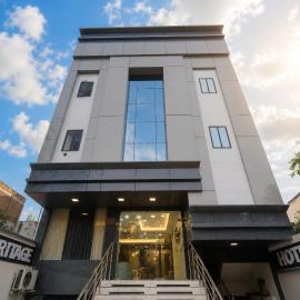 JD Heritage Inn, מלון בבארילי