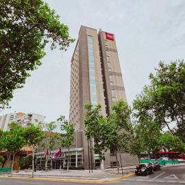 ibis Santiago Providencia, khách sạn ở Santiago