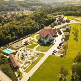 Hotel Bardo – hotel w mieście Bardo