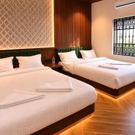 Hotel J VIN PALACE