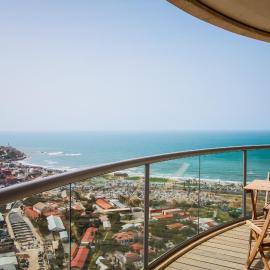 Miklat Luxury Condo & Spectacular View By Feelhome، فندق في تل أبيب
