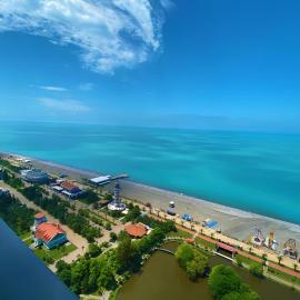 Panorama Batumi Black Sea View、バトゥミのホテル