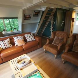 Stijlvolle en lichtrijke bungalow in Durbuy, hotel v destinácii Durbuy