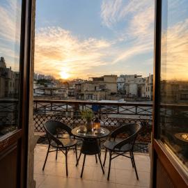 Old City Home, hotel in Bakoe