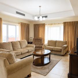 Stunning Three Bedroom Condo, hotel v destinácii Port-of-Spain