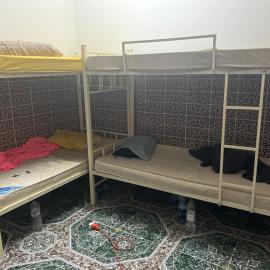 Beach hostel, hotel di Muskat
