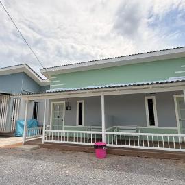 Tiny House Cikgu 2 - Room Stay, hotel en Alor Tampang