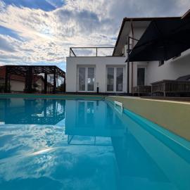 CasaBlanca vendégház, hotel v destinaci Abádszalók