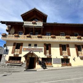 Hôtel-Chalet les Mélèzes, Hotel in Valloire