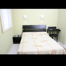 Colon Hotel y Apart, hotel em Resistência