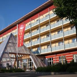 Kurhotel Pyramide Bad Windsheim, hotel en Bad Windsheim