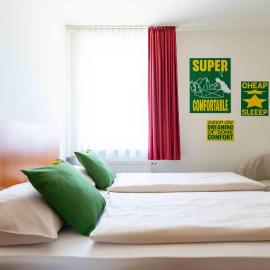 SLEEEP Hotel Sattledt, хотел в Затлед