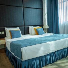 Park Square Hotel, hotel di Baku