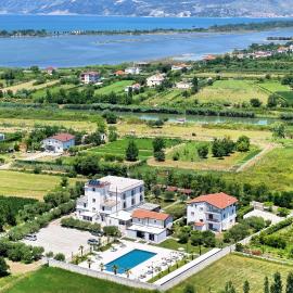 Evergreen Laguna Vain-Lezhe, hotel in Lezhë