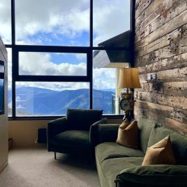 Mt Buller Chalet Hotel & Suites, hotel en Mount Buller