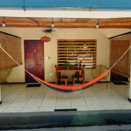 Santa Toro, private rooms close to the beach: Santa Teresa Beach şehrinde bir otel