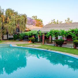 Kadoma Hotel & Conference Centre, hotelli kohteessa Kadoma