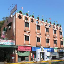 Hotel Silver Springs, hotel in Ahmedabad
