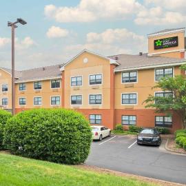 Extended Stay America Select Suites - Charlotte - Tyvola Rd، فندق في تشارلوت