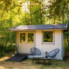 Pērkone में, होटल A Tiny House Near The Beach