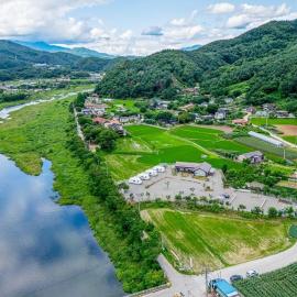 Gapyeong JY Camping Caravan, хотел в Капхьон
