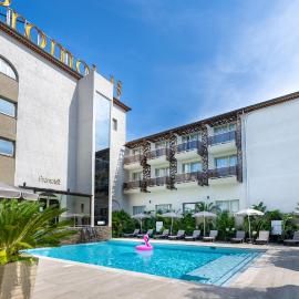 Promotel, hotel in Carros