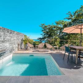 Peperu Lodge - bungalow piscine privée, ξενοδοχείο σε Punaauia